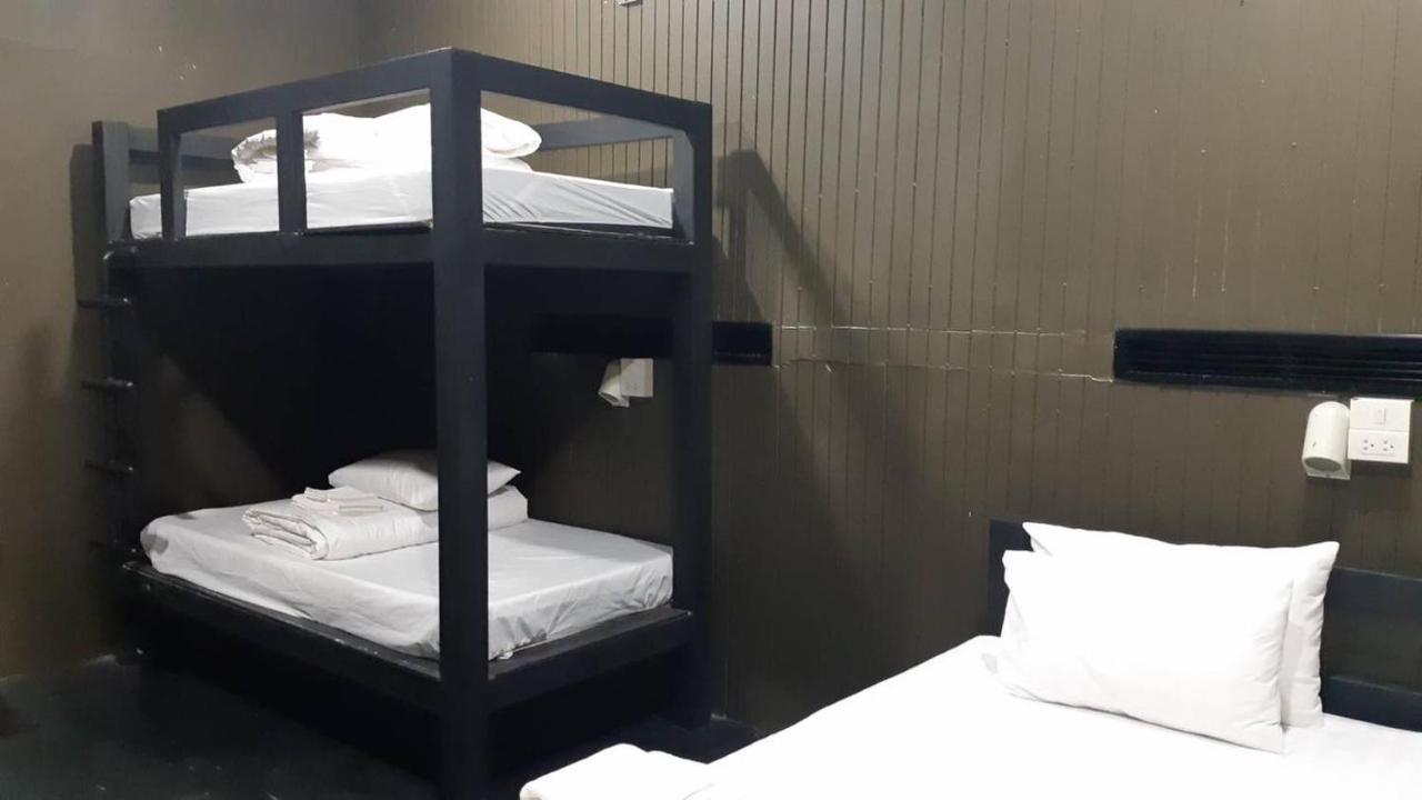 Capsule Hostel Chiangkhan Csiangkham Kültér fotó